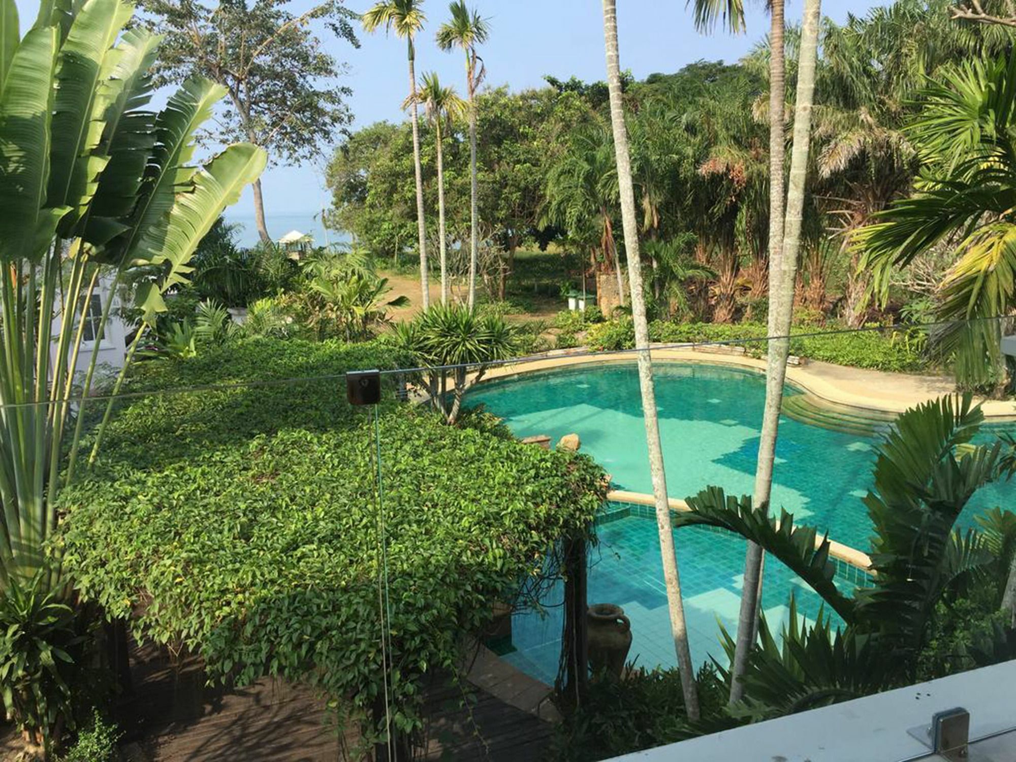 Baan Dhewaran Beachfront Villa Na Chom Thian Exterior photo